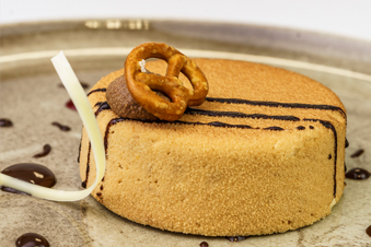 Melk chocolade mousse & pretsels