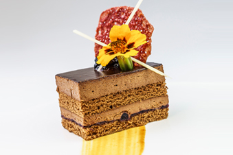 Pure chocolade mousse & kersen