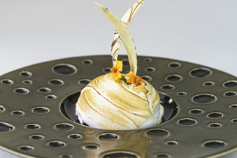 Lemon meringue bombe